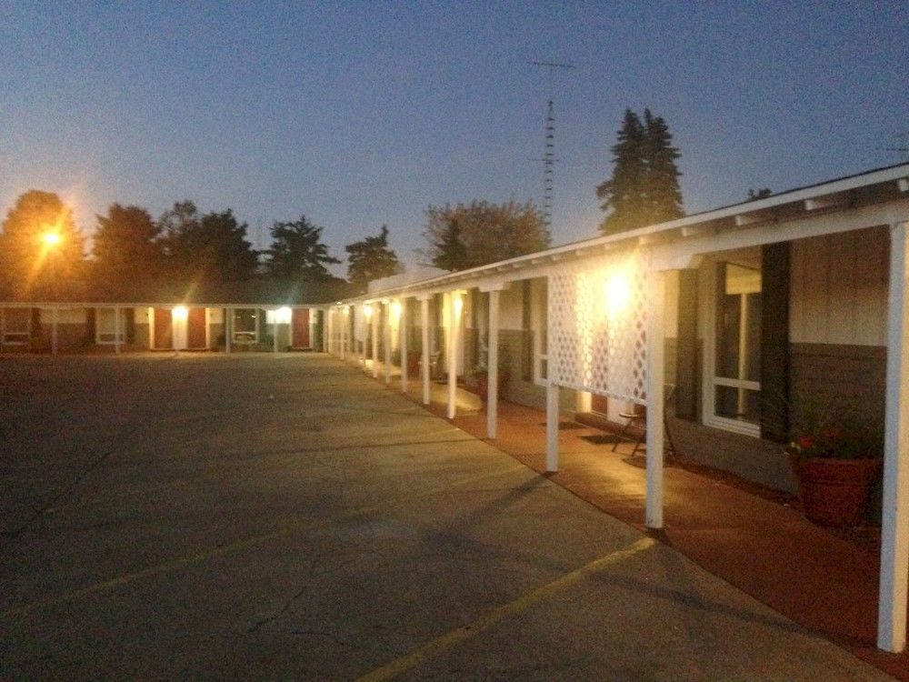 Schuyler Inn Εξωτερικό φωτογραφία